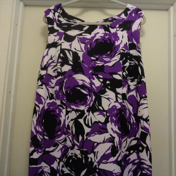CLASSIC GIRL RICH GIRL RONNI NEW YORK FLORALS PURPLE, BLK, WHT SHEATHE 2… - Picture 2 of 4